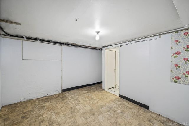 31-60 12th Street, Astoria, NY 11106