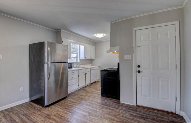 710 N Pine, Searcy, AR 72143