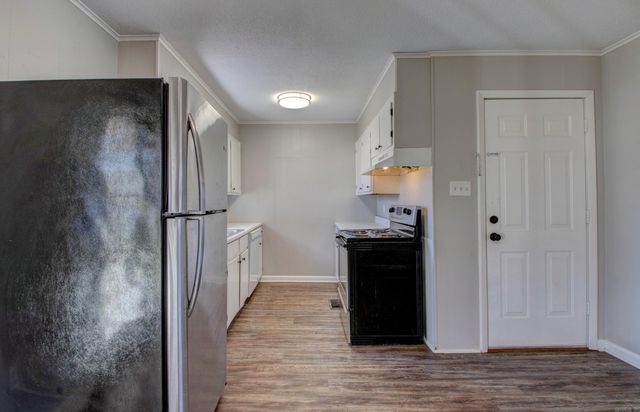 710 N Pine, Searcy, AR 72143