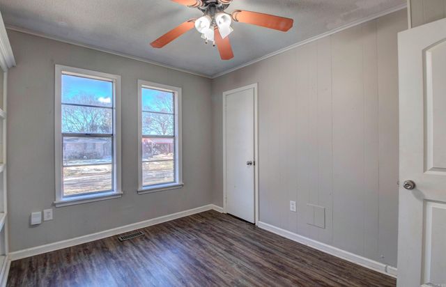 710 N Pine, Searcy, AR 72143