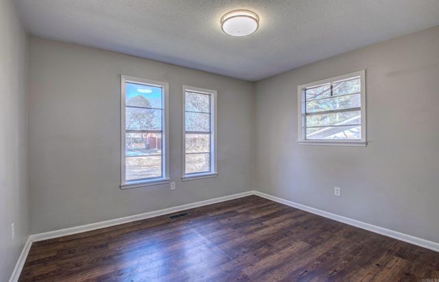 710 N Pine, Searcy, AR 72143