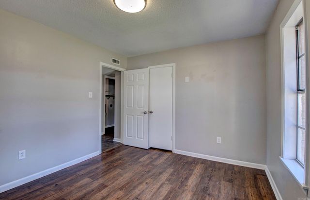 710 N Pine, Searcy, AR 72143