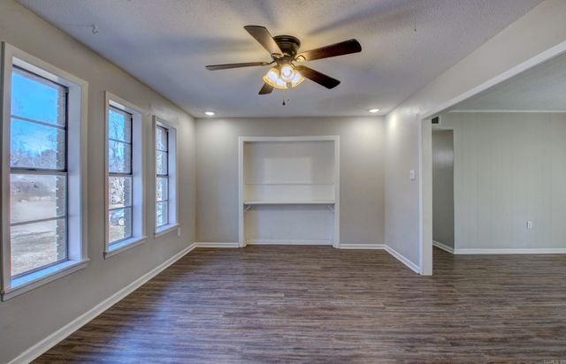 710 N Pine, Searcy, AR 72143