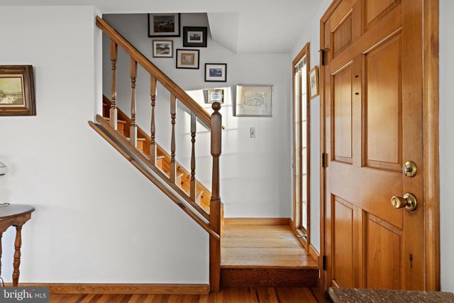 373 N 2ND ST, Surf City, NJ 08008