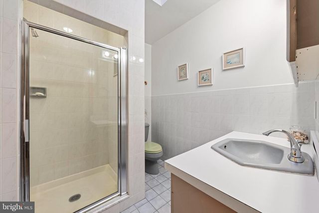 373 N 2ND ST, Surf City, NJ 08008