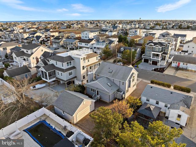 373 N 2ND ST, Surf City, NJ 08008