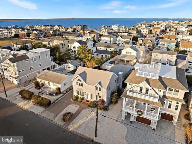 373 N 2ND ST, Surf City, NJ 08008