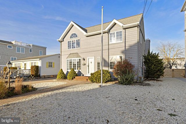 373 N 2ND ST, Surf City, NJ 08008