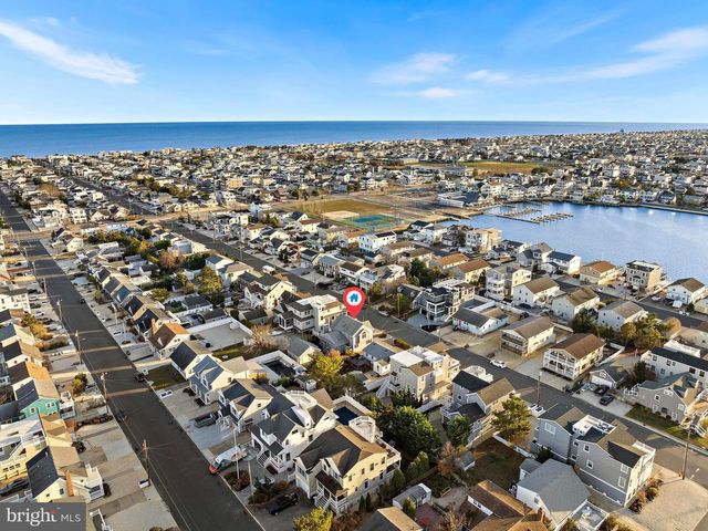 373 N 2ND ST, Surf City, NJ 08008