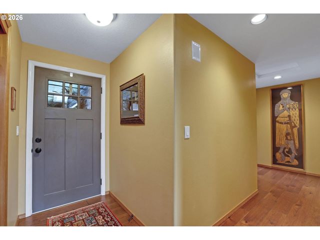 17300 Sw LISA St, Beaverton, OR 97006