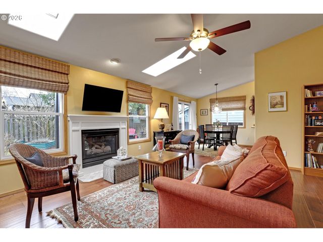 17300 Sw LISA St, Beaverton, OR 97006