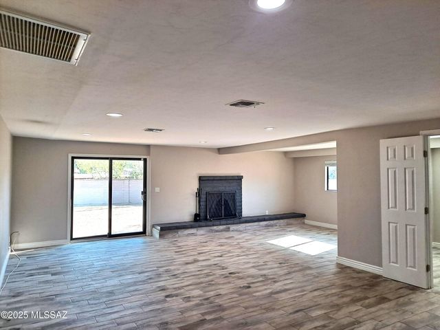 8856 E Calle Playa, Tucson, AZ 85715