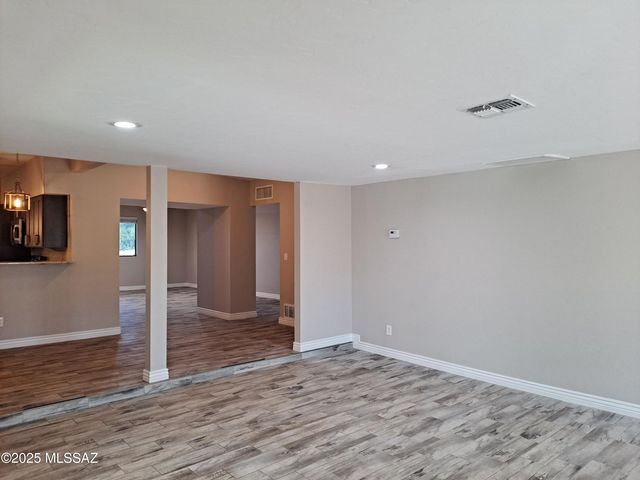 8856 E Calle Playa, Tucson, AZ 85715