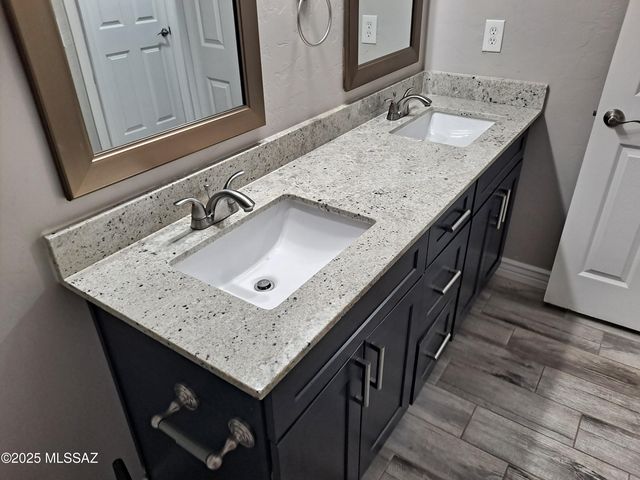 8856 E Calle Playa, Tucson, AZ 85715