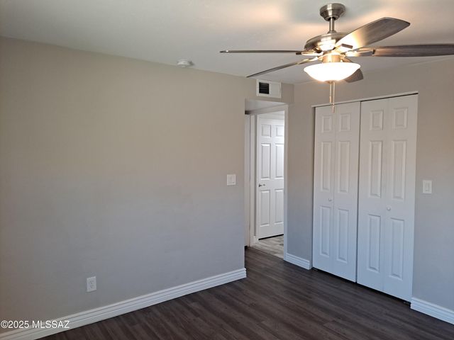 8856 E Calle Playa, Tucson, AZ 85715