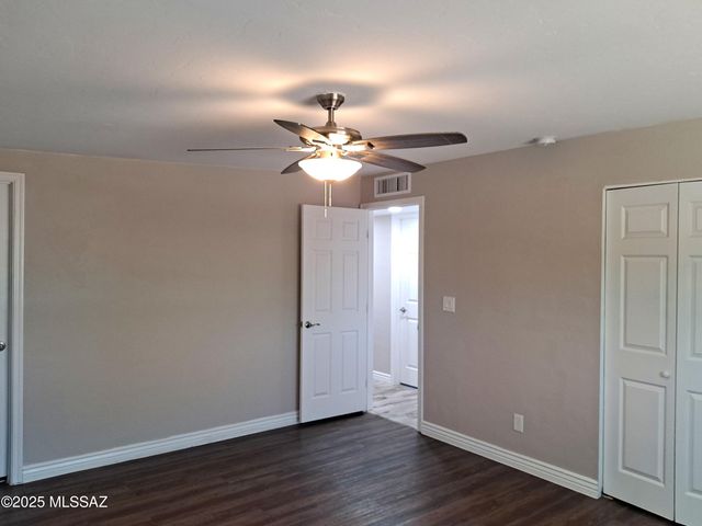 8856 E Calle Playa, Tucson, AZ 85715