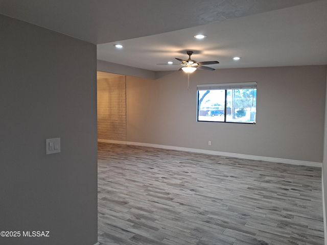 8856 E Calle Playa, Tucson, AZ 85715