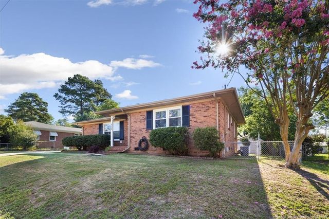 713 Glensford Drive, Fayetteville, NC 28314