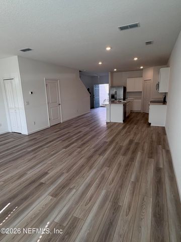 3978 MID CENTURY Street, Jacksonville, FL 32217