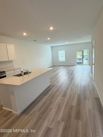 3978 MID CENTURY Street, Jacksonville, FL 32217