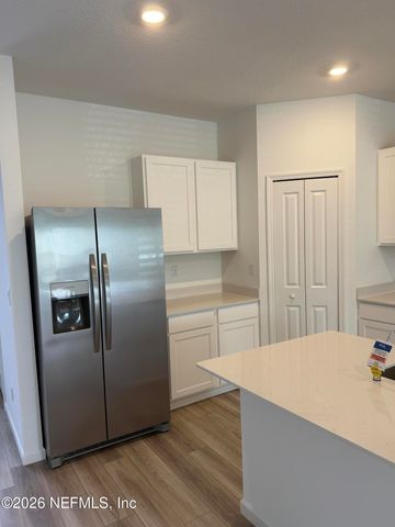 3978 MID CENTURY Street, Jacksonville, FL 32217