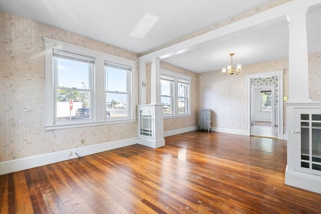 85 Whiton Ave, Quincy, MA 02169