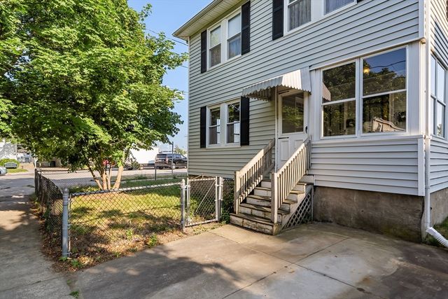 85 Whiton Ave, Quincy, MA 02169