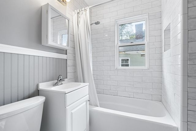 85 Whiton Ave, Quincy, MA 02169