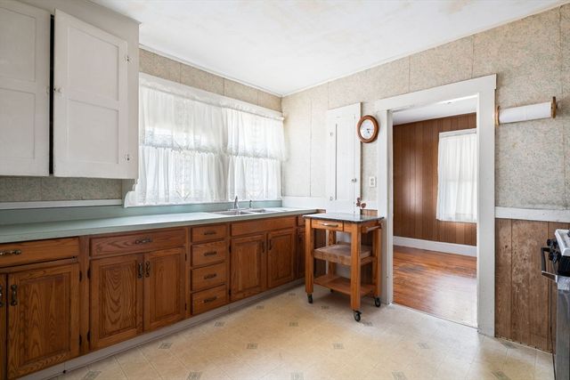 85 Whiton Ave, Quincy, MA 02169