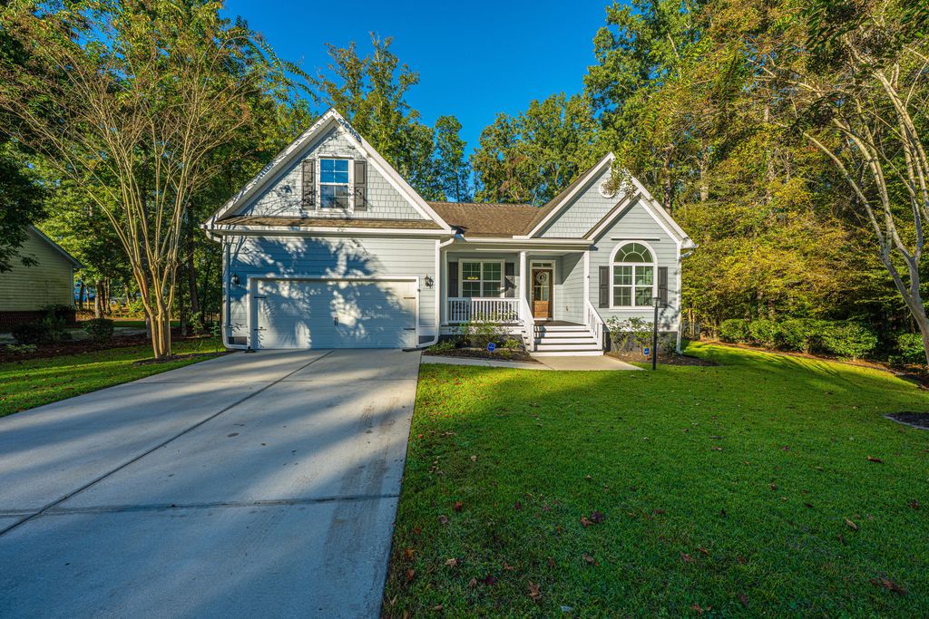 1081 Blockade Runner Parkway, Summerville, SC 29485