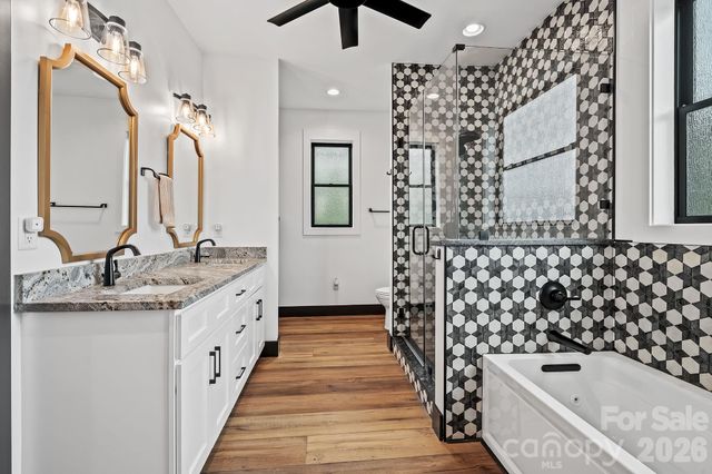 559 Blacksmith Run Drive, Hendersonville, NC 28792