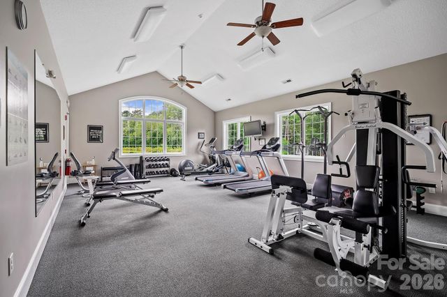 559 Blacksmith Run Drive, Hendersonville, NC 28792
