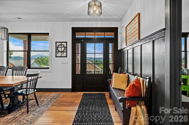 559 Blacksmith Run Drive, Hendersonville, NC 28792