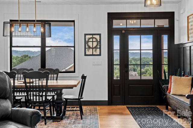 559 Blacksmith Run Drive, Hendersonville, NC 28792