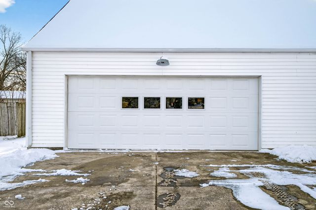 222 Coovert Street, Columbus, IN 47201