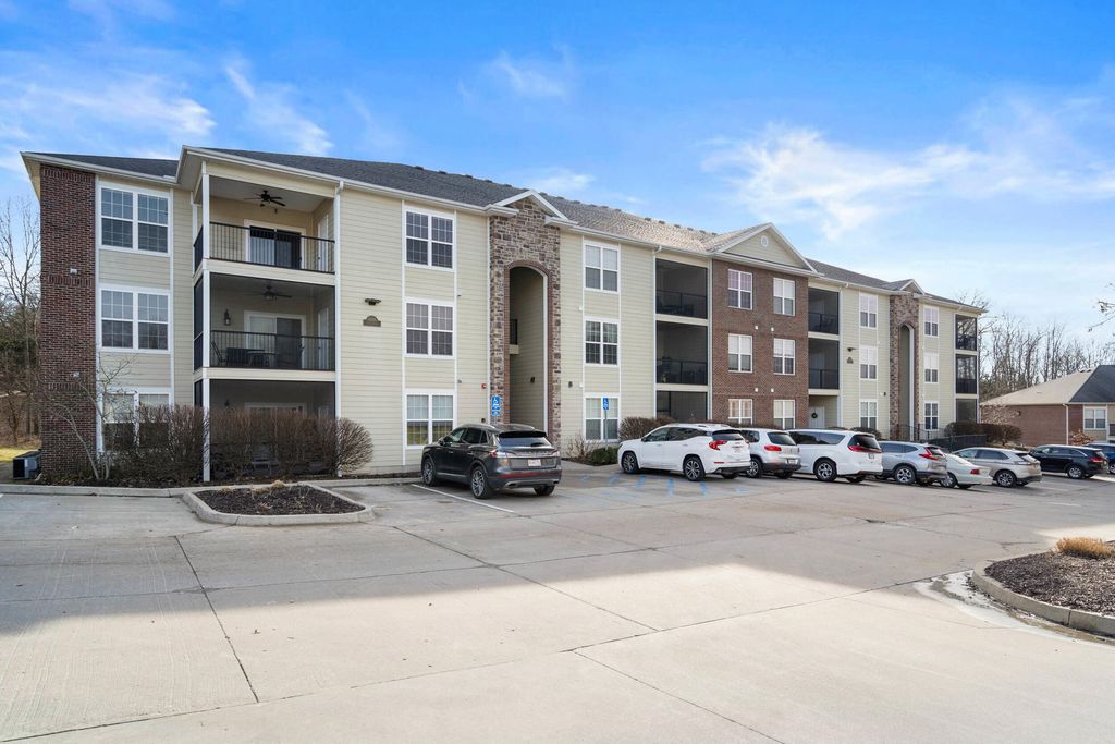 4006 W WORLEY ST 302, Columbia, MO 65203