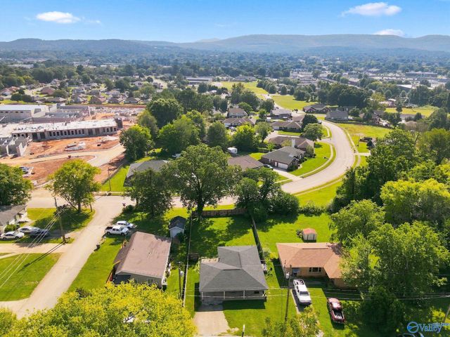 2509 Hill Street NW, Huntsville, AL 35810
