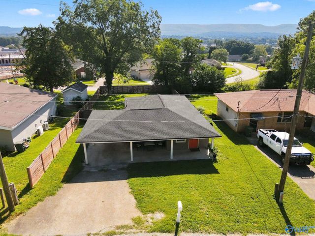 2509 Hill Street NW, Huntsville, AL 35810