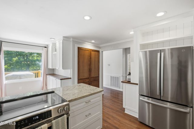 901 Beechwood Drive, Kingsport, TN 37663