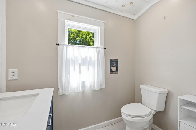 901 Beechwood Drive, Kingsport, TN 37663