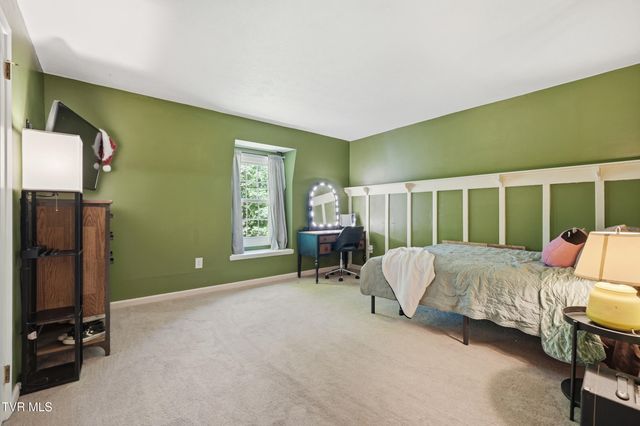 901 Beechwood Drive, Kingsport, TN 37663