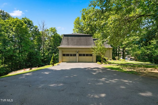 901 Beechwood Drive, Kingsport, TN 37663
