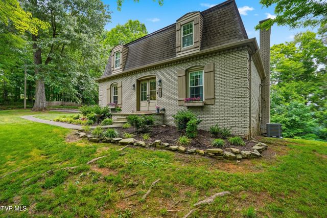 901 Beechwood Drive, Kingsport, TN 37663