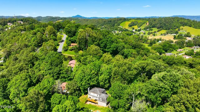901 Beechwood Drive, Kingsport, TN 37663