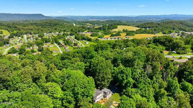 901 Beechwood Drive, Kingsport, TN 37663