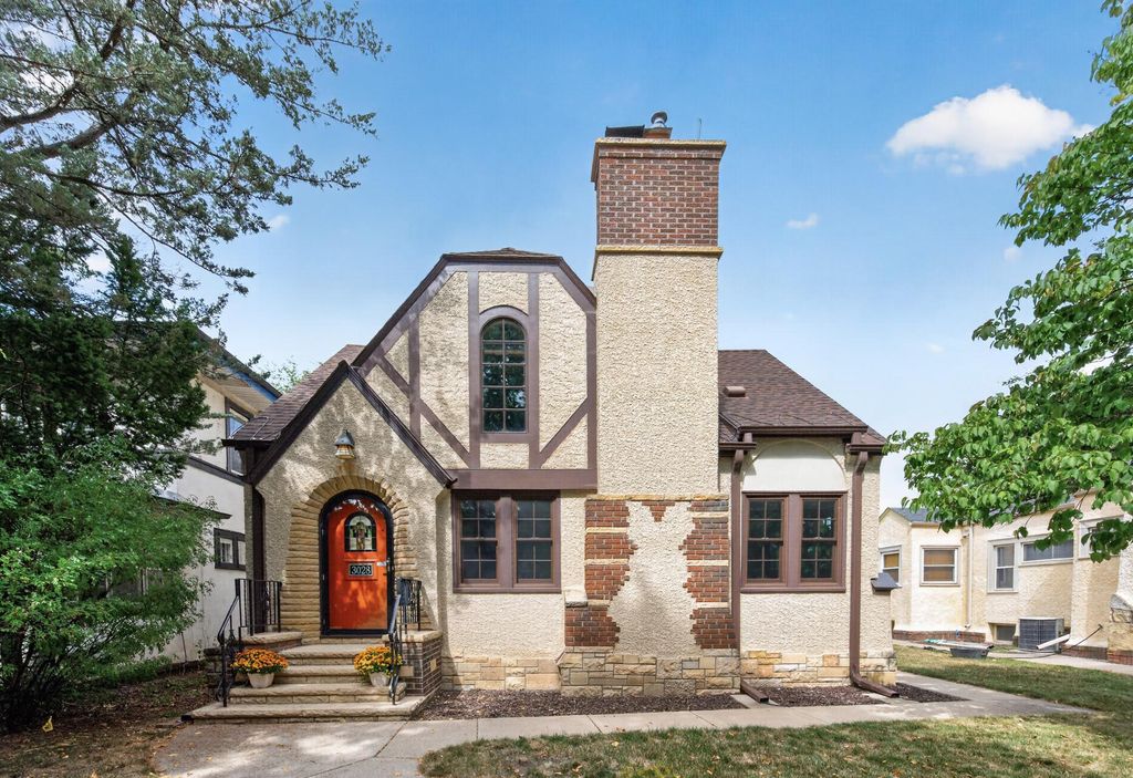 3028 E Minnehaha Parkway, Minneapolis, MN 55406 — exterior