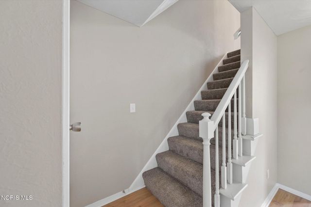 277 Shoreham Lane, Toledo, OH 43612