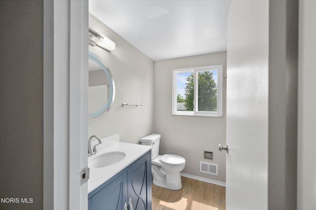 277 Shoreham Lane, Toledo, OH 43612