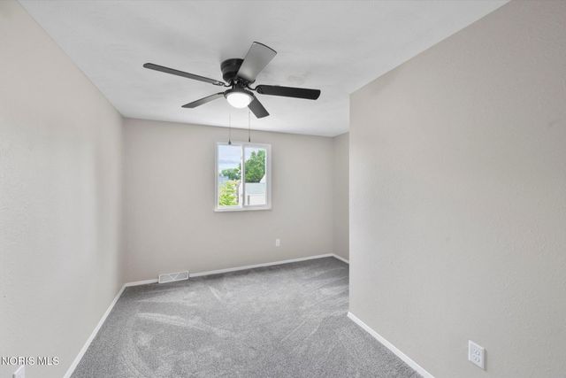 277 Shoreham Lane, Toledo, OH 43612