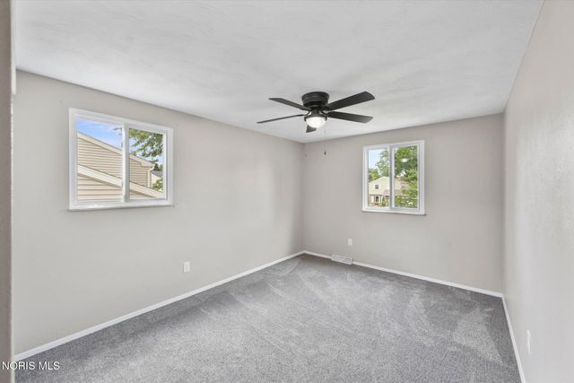 277 Shoreham Lane, Toledo, OH 43612